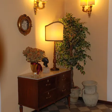 Del Centro 3*