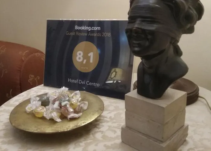 Hotel Del Centro 3*