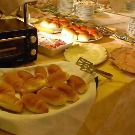 Hotel Del Centro 3*
