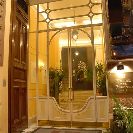Del Centro 3*