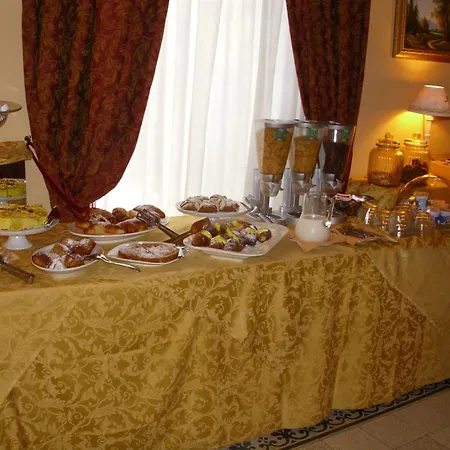 Szálloda Del Centro 3*