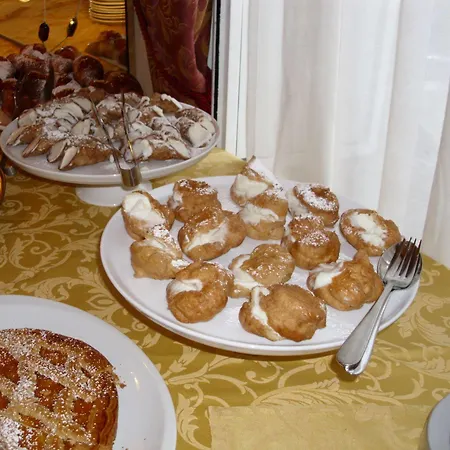 Del Centro Hotel 3*